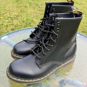 Dr. Martens 1460s NEW!